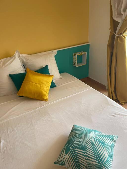 Appartement Le MaYakudja D’or à Sainte-Anne  Extérieur photo